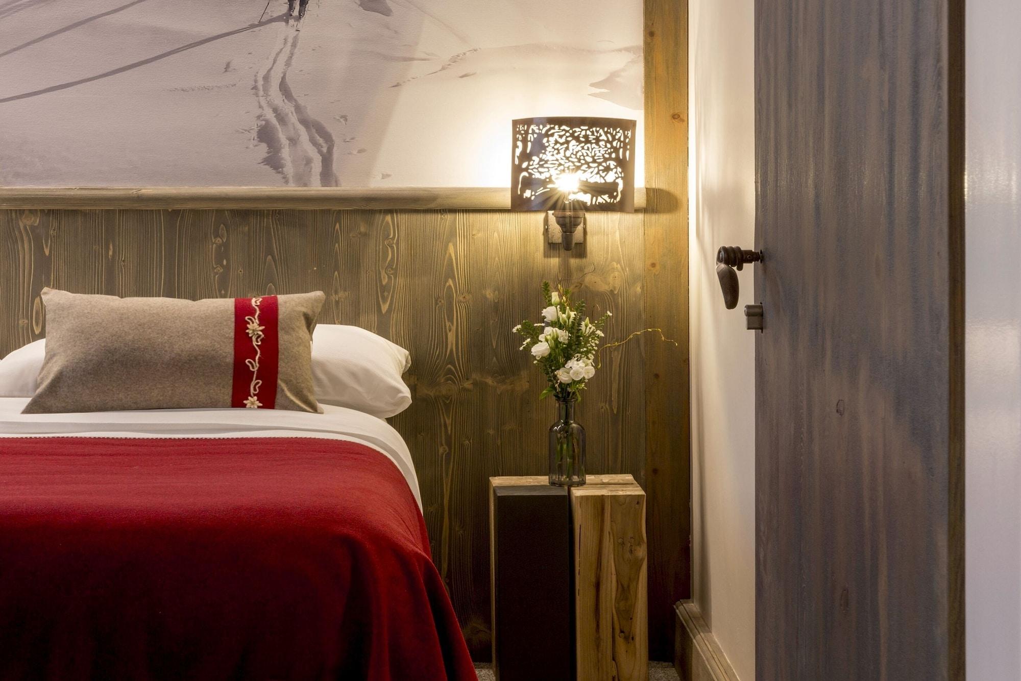 Edelweiss Manotel Geneva Bagian luar foto