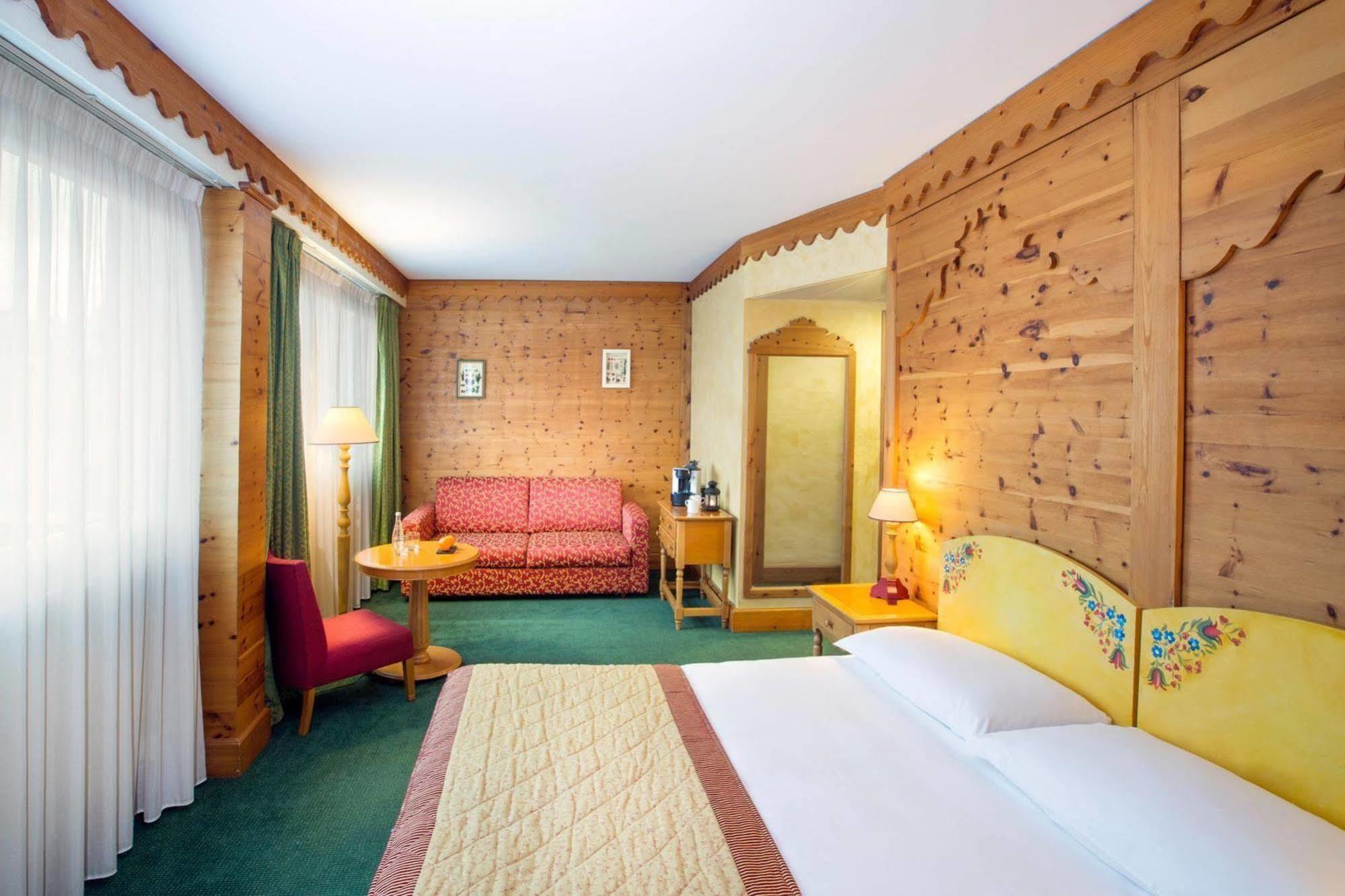 Edelweiss Manotel Geneva Bagian luar foto
