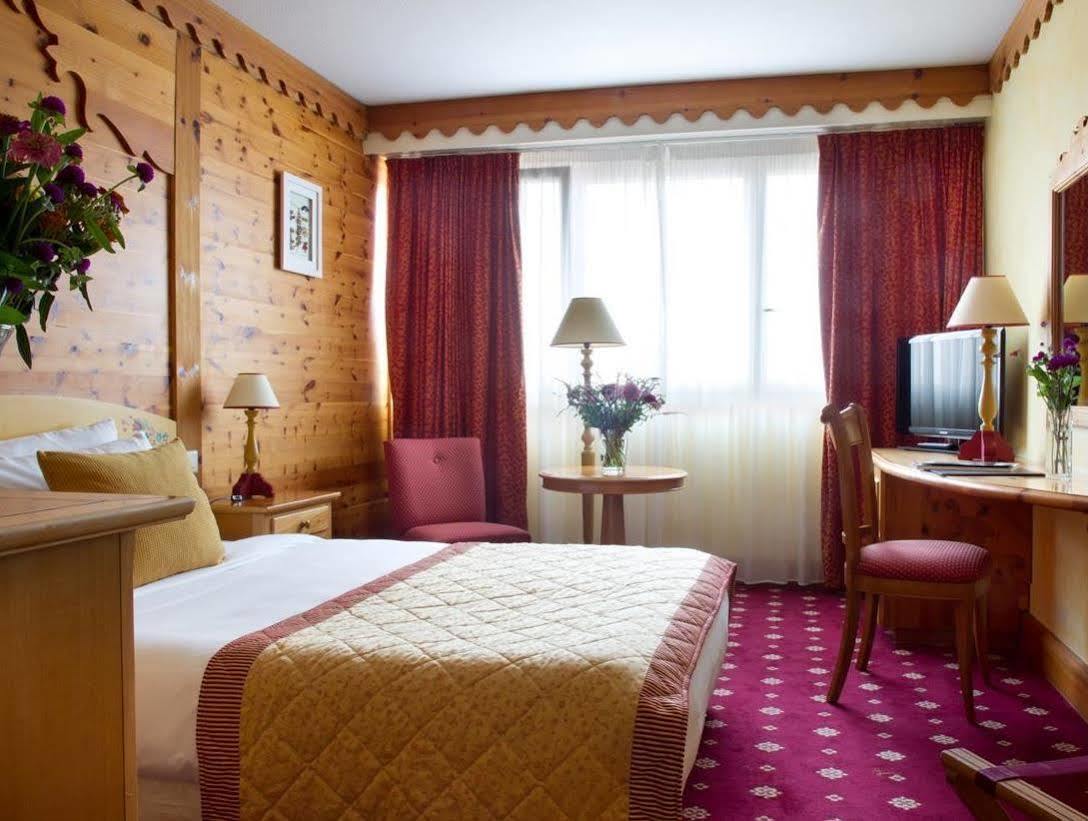 Edelweiss Manotel Geneva Bagian luar foto